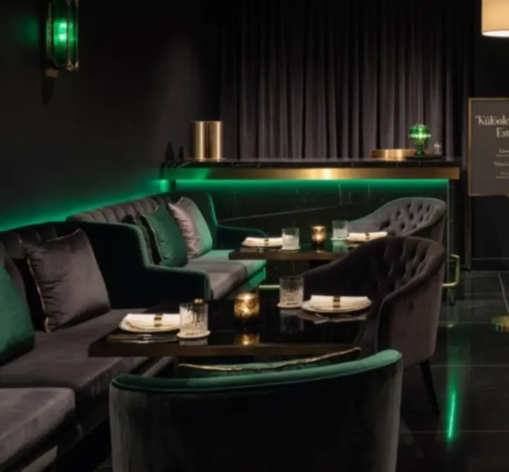 Elegáns, hangulatos esti étterem-lounge belső tér